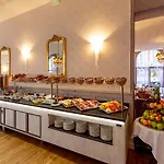 Chapelle Et Parc Hotel 4*