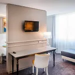 Otel Chapelle Et Parc 4*