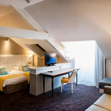 Otel Chapelle Et Parc