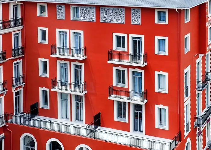 Chapelle Et Parc Lourdes