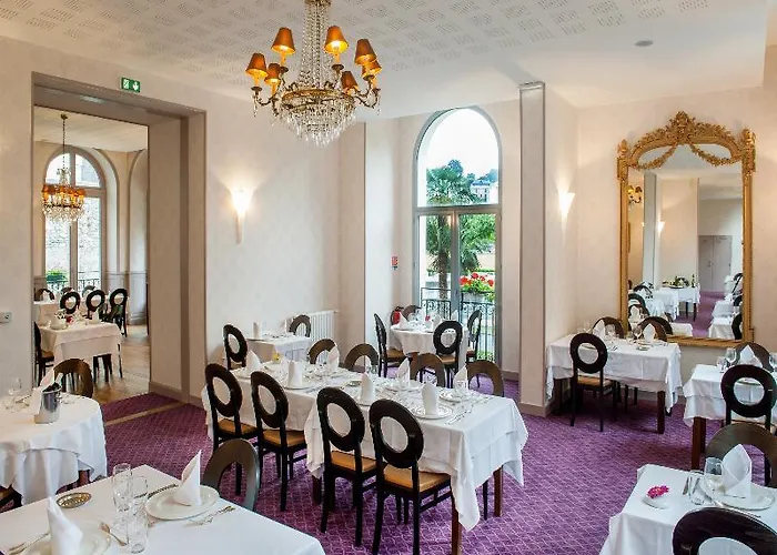 Hotel Chapelle Et Parc Lourdes