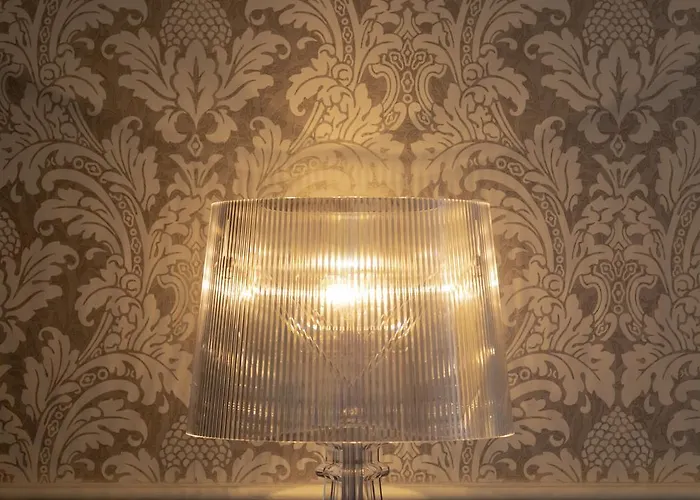 Chapelle Et Parc Hotell 4*