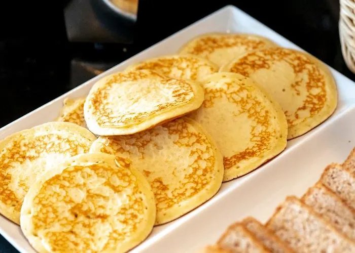 Chapelle Et Parc Hotell