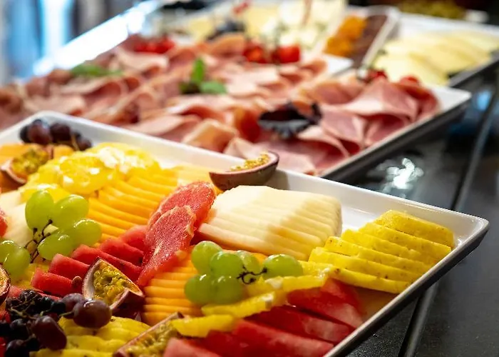 Chapelle Et Parc 4* Lourdes